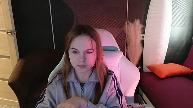 Snapshot of Dyna_bae chatting on 09/10/25, 01:49 Dyna bae online show from 09/10/25, 01:49