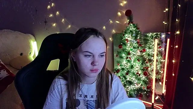 Snapshot of Dyna_bae chatting on 12/02/25, 02:17 Dyna bae online show from 12/02/25, 02:17