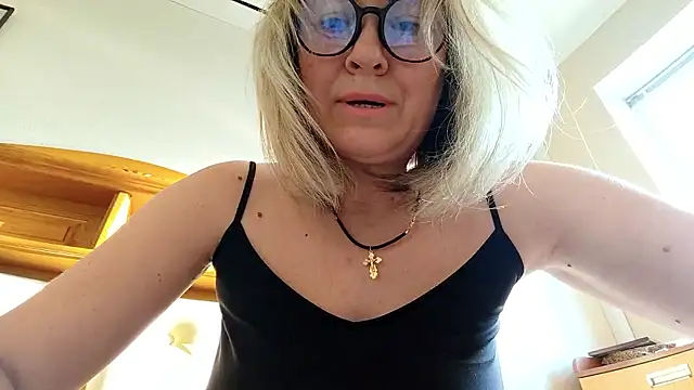 Mary888x online show from 01/12/26, 11:15