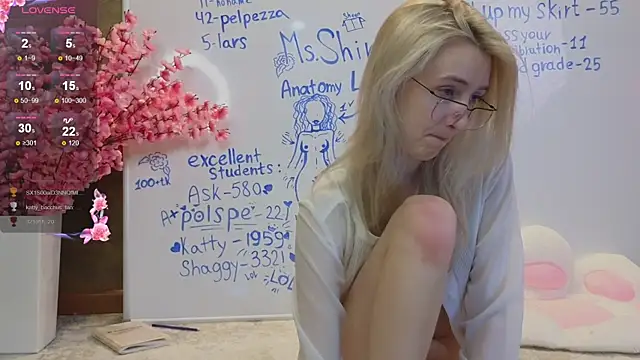 aishiro online show from 03/16/25, 07:06