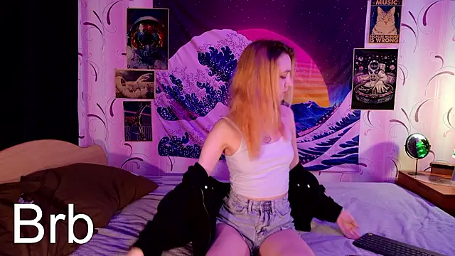 aishiro online show from 03/19/26, 07:07