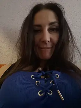 Snapshot of Veronicavirus chatting on 02/13/26, 07:48 Veronicavirus online show from 02/13/26, 07:48