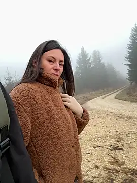 Snapshot of AvaFlowers6 chatting on 12/18/25, 08:09 AvaFlowers6 online show from 12/18/25, 08:09