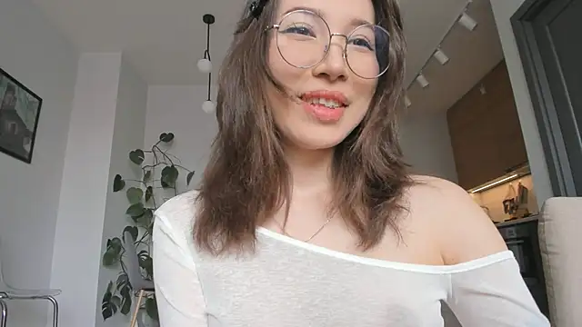 mey baee online show from 03/06/26, 08:22