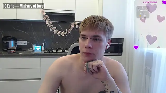 Snapshot of yourlildemon chatting on 06/17/26, 03:46 yourlildemon online show from 06/17/26, 03:46