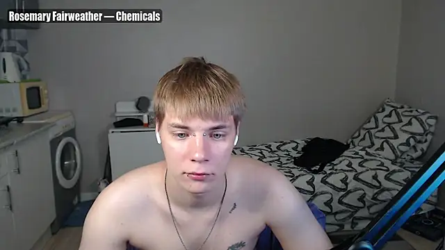 Snapshot of yourlildemon chatting on 07/05/26, 06:15 yourlildemon online show from 07/05/26, 06:15