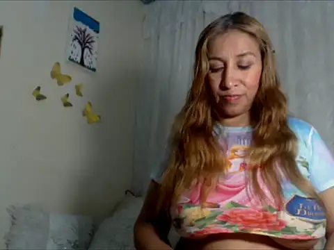 tatty love77 online show from 09/26/25, 01:48