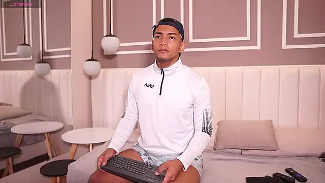 Rafa2004Cruz online show from 02/16/26, 12:34