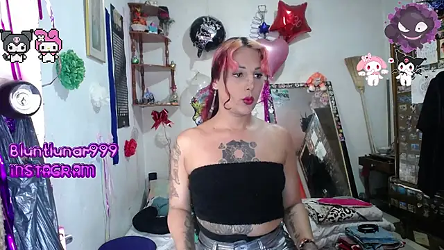 Snapshot of purplekattlyn chatting on 02/22/25, 09:37 purplekattlyn online show from 02/22/25, 09:37