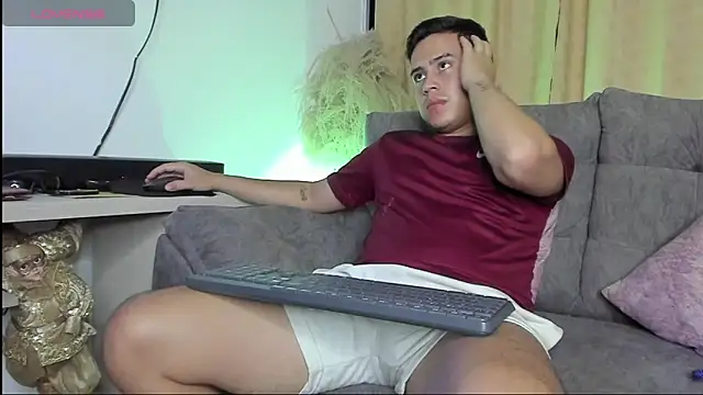 mattiwsmorris  online show from 03/11/25, 06:21