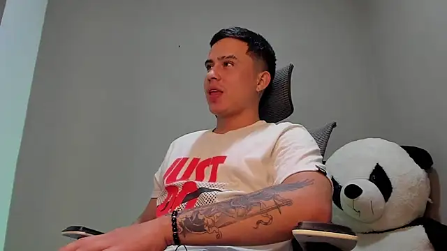 mattiwsmorris  online show from 10/20/25, 01:17