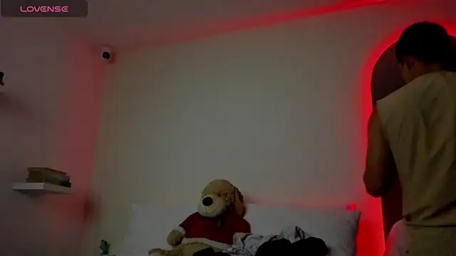 mattiwsmorris  online show from 04/13/26, 01:49