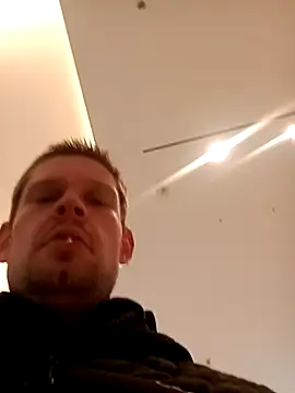 VickyDevilEU online show from 10/18/25, 02:18