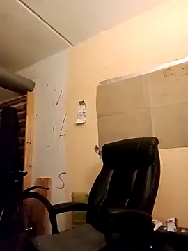 VickyDevilEU online show from 10/21/25, 12:00