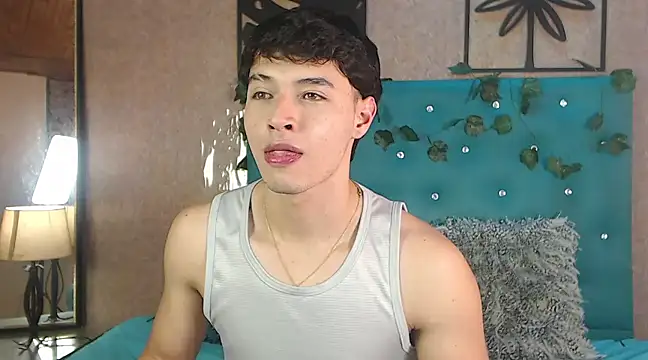 LiamAndrewzz online show from 02/19/25, 08:10