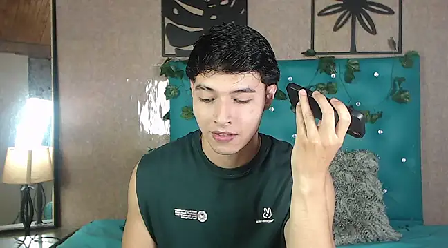 LiamAndrewzz online show from 02/23/25, 12:08