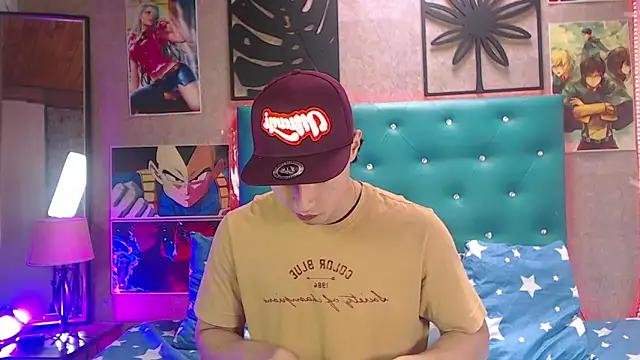 LiamAndrewzz online show from 09/30/25, 04:56