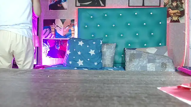 LiamAndrewzz online show from 04/18/26, 07:56