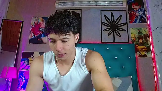Snapshot of LiamAndrewzz chatting on 06/15/26, 04:15 LiamAndrewzz online show from 06/15/26, 04:15