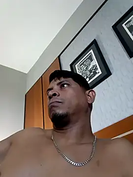 Snapshot of Odin-2121 chatting on 02/18/25, 07:09 Odin-2121 online show from 02/18/25, 07:09