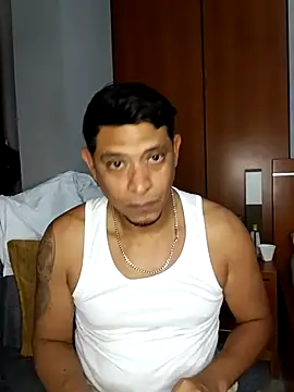 Snapshot of Odin-2121 chatting on 02/23/25, 08:11 Odin-2121 online show from 02/23/25, 08:11