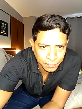 Snapshot of Odin-2121 chatting on 02/25/25, 06:09 Odin-2121 online show from 02/25/25, 06:09