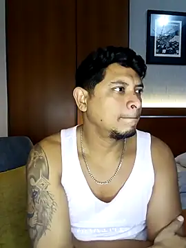 Snapshot of Odin-2121 chatting on 02/27/25, 12:43 Odin-2121 online show from 02/27/25, 12:43