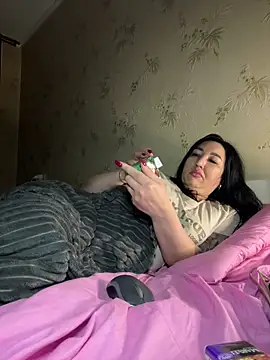 Naughtbaby 2025 online show from 02/06/26, 03:55