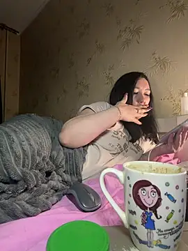 Naughtbaby 2025 online show from 04/03/26, 01:58