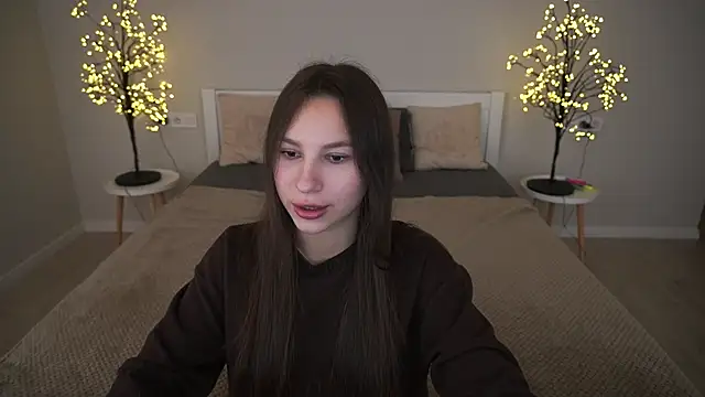 PaigePrado online show from 10/04/25, 12:58