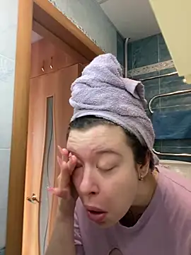 Snapshot of AlishaPrettyBlade chatting on 02/23/25, 03:13 AlishaPrettyBlade online show from 02/23/25, 03:13