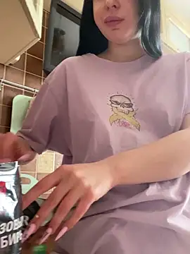 Snapshot of AlishaPrettyBlade chatting on 02/23/25, 09:22 AlishaPrettyBlade online show from 02/23/25, 09:22