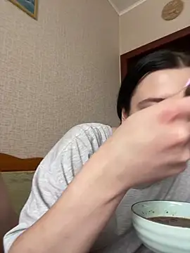 Snapshot of AlishaPrettyBlade chatting on 02/24/25, 09:32 AlishaPrettyBlade online show from 02/24/25, 09:32