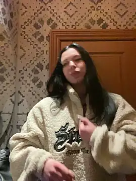 Snapshot of AlishaPrettyBlade chatting on 03/06/25, 09:36 AlishaPrettyBlade online show from 03/06/25, 09:36