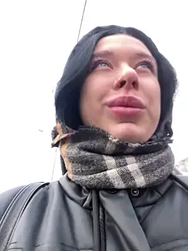 Snapshot of AlishaPrettyBlade chatting on 03/07/25, 03:40 AlishaPrettyBlade online show from 03/07/25, 03:40