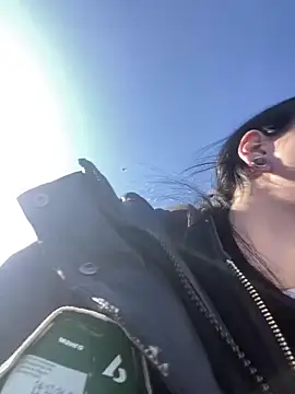 Snapshot of AlishaPrettyBlade chatting on 03/16/25, 04:20 AlishaPrettyBlade online show from 03/16/25, 04:20