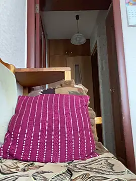 Snapshot of AlishaPrettyBlade chatting on 03/20/25, 08:42 AlishaPrettyBlade online show from 03/20/25, 08:42