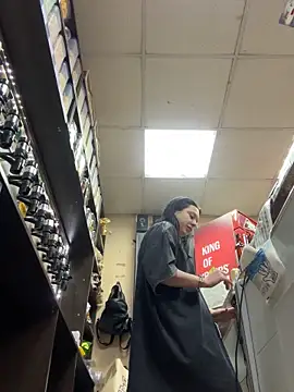 Snapshot of AlishaPrettyBlade chatting on 09/20/25, 12:28 AlishaPrettyBlade online show from 09/20/25, 12:28