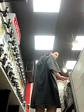 Snapshot of AlishaPrettyBlade chatting on 11/09/25, 11:41 AlishaPrettyBlade online show from 11/09/25, 11:41