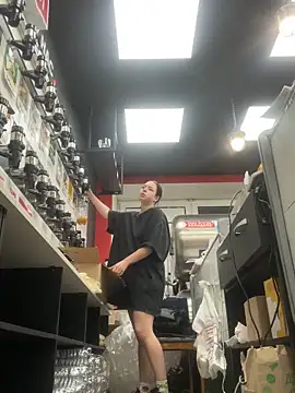 Snapshot of AlishaPrettyBlade chatting on 11/10/25, 11:20 AlishaPrettyBlade online show from 11/10/25, 11:20