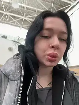 AlishaPrettyBlade online show from 02/18/26, 05:14