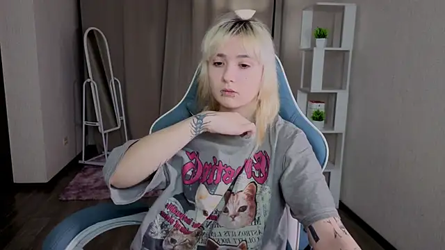 Nasy online show from 12/01/25, 04:34