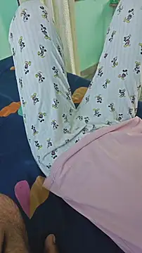 Snapshot of HorNy_Bro_Sis chatting on 10/31/25, 06:58 HorNy Bro Sis online show from 10/31/25, 06:58