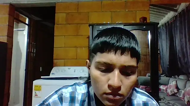 cora-gunn online show from 03/18/25, 12:16