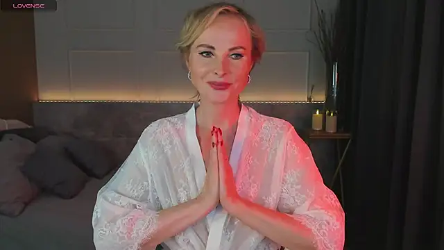 Sandra Kind online show from 03/09/25, 05:22