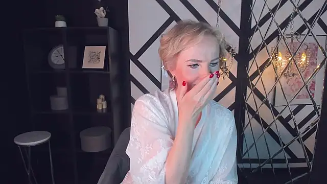 Sandra Kind online show from 03/15/25, 05:52