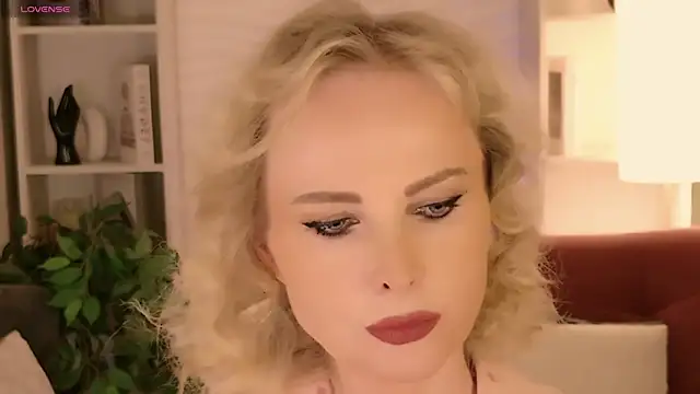 Sandra Kind online show from 07/18/26, 05:22