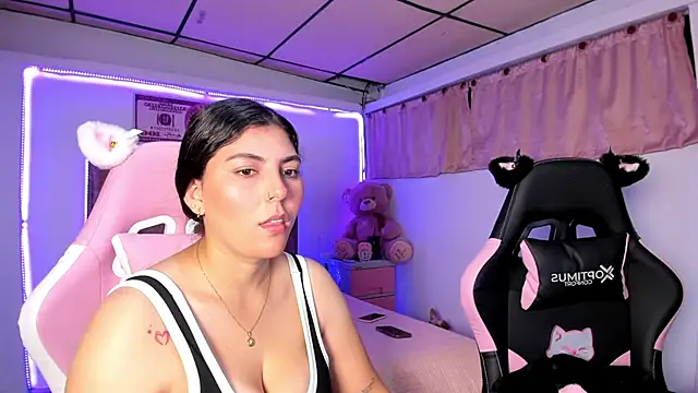 Cristal Smith20 online show from 04/03/26, 01:25