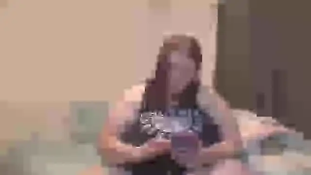 Snapshot of BubblyMoonie chatting on 02/22/25, 02:06 BubblyMoonie online show from 02/22/25, 02:06