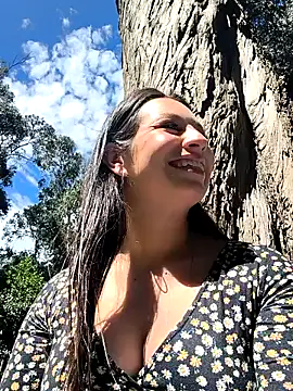 Snapshot of Nat_XxX chatting on 06/11/26, 06:39 Nat XxX online show from 06/11/26, 06:39